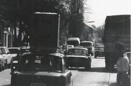 1989 Öffnung des eisernen Vorhang. Verkehr in Zurndorf 12PRO