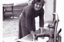 1960 beim Waschen H. Ettl 16EDA