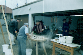1995 Schweineschlachten beim Kesselfleisch 35DÜF