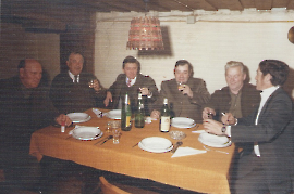 38PA 1980er Jagdgesellschaft R. Böhm, J. Pater, G. Drescher, F. Bauhofer, ?, F. Schmidt 38PA