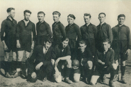 1934 Blitzelf v.l.h. Steiner, Pammer, Braun, Drescher, Simon, Pittnauer, Metzl, Kuhne v.l.v. Horvath, Hotwagner, Metzl, Hiermann 1HOFG