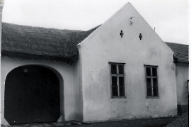 1954 Weintritt Haus UH 18 vor dem Abriss mit Strohdach 43ZWE