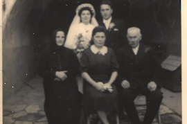 1949 Hochzeit Theresia u. Johann Frank vorne Katharina, Käthe, Paul Weintritt UH 18 134ZWE