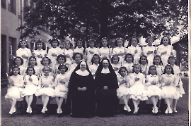 1957 Erstkommunion Maria in Wien 15ZWE