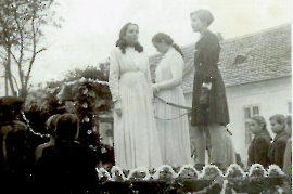 1954 Glockenweihe der evang. Kirche, mit Konfirmanden Jahrgang 1940 Elfriede Graf, Maria Weiss, Anni Meixner 27HOIL