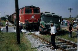 1991 Verkehrsunfall mit einem Güterzug B10 Übergang Gattendorf 339FFZ