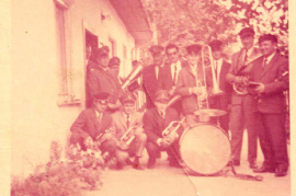 1971 Kapelle Reiter Hochzeit A.J. Sochr 1KR