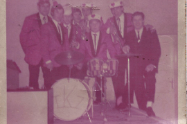 1972 Kirtag in Zurndorf, Tanzkapelle Zurndorf P. Unger, E. Metzl, K. Meidlinger, A. Meidlinger, E. Dürr, W. Dürr, J. Scor u. Manager M. Maur, 22LB