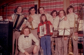 1975 Bezirksjägerball Neusiedl am See mit Seppal Markl (Heintje) 2LB