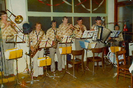 1977 Hochzeit Pama, St. Reiter, E. Metzl, K. Meidlinger, E. Dürr, J. Sochr, P. Unger, W. Dürr, 50LB