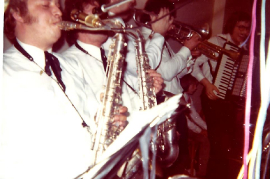 1970er Leithatal Buam, Kindermaskenball v.l. E. Metzl, K. Meidlinger, E. Dürr, J. Sochr, P. Unger, 69HM