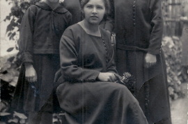 1925 Geschwister Müllner, Anna Salzer, Maria Bauhofer, Elisabeth Lambert, Theresia Bauhofer 2BAUM