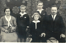 1934 Marie, Peperl, Irma, Jakob,Kali 61So