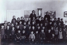 1938 im Kindergarten im ehem.Doktorhaus 26PA