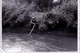 1943 Hr. Szigeti beim Taubelfischen 49SZCH