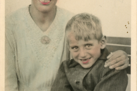 1940er Johann Kischners Frau mit Sohn 65HW