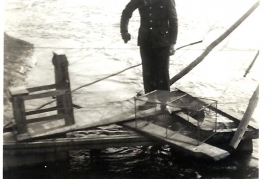 1950er P. Milleschitz, Fischen in der Leitha 6MP