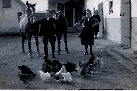 1950er Nicko Andreas am Bauernhof 6SCHH