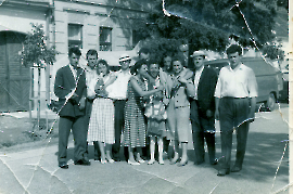 1960er v.l. Karl Pamer, Andreas Schmidt, Johanna Schweigl, Johann Schweigl, Erna Pamer, Martin Lambert, Martin Wagner, Edith, Hansi, Andreas Hutfles, Hermann Schneemayer, Andreas Wendelin 3LAER