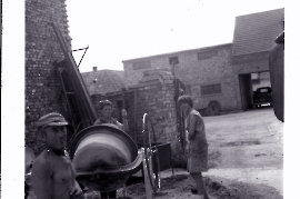 1965  v.l. M. Milleschitz, Helene Neumann sen. Helene Neumann jun. 70GOHE