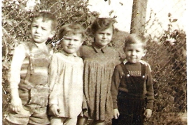 1958 v.l. H. Nitschinger, Sissi. Amri, Maria. Karl, Werner. Pethö 76NH