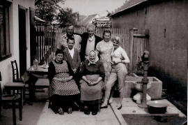 1956 Fam. Planka und Freunde 8PF