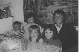 1974 Wolfgang, Karin, Elke, Alexandra, Johann, 30FR