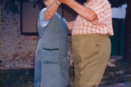 1988 Gassenfest Lagergasse, Fam. Hoffmann beim Tanz 33DEM