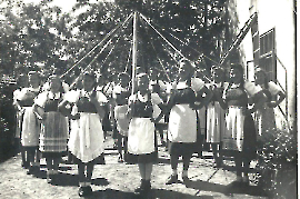 1950 Damen Volkstanzgruppe Zurndorf 100K