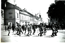 1938 Volkstanzgruppe Zurndorf in Innsbruck 149BA