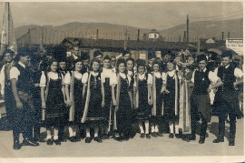 1940er Volkstanzgruppe in Graz J.Ettl, Th. Ettl (Fischer)  2UI