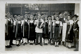 1947 Volkstanzgruppe Zurndorf in Wels 95UP